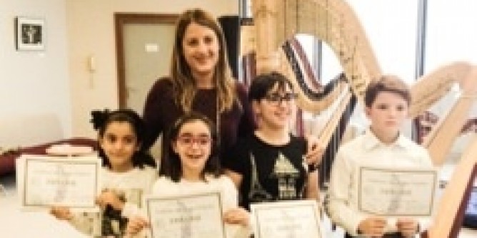 Piccoli arpisti sardi premiati a Montecarlo