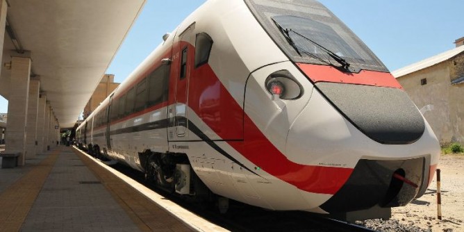 Si rompe il motore: il Cagliari-Porto Torres si ferma a Solarussa