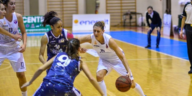 Cus Cagliari eroico non piega Napoli