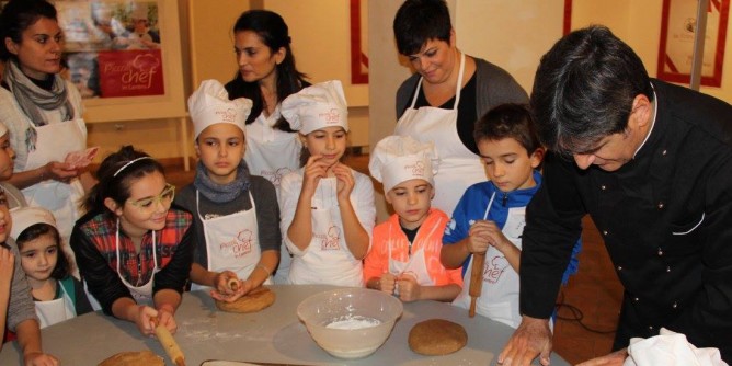 Piccoli chef impegnati alla Frumentaria
