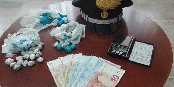 Spaccio nei giardini, arrestati due sassaresi