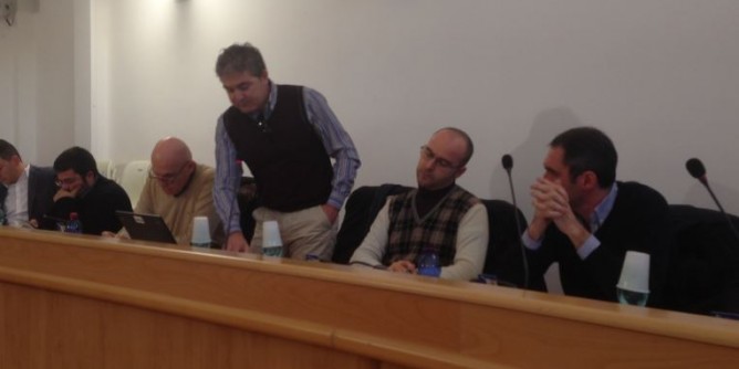 Tellini: «palchi troppo cari, penalizzate le associazioni»