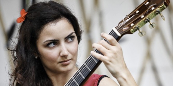 La chitarrista Maria Luciani a Sassari