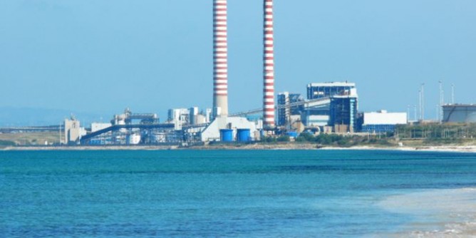 Spiaggia Fiumesanto: rischia divieto definitivo di balneazione