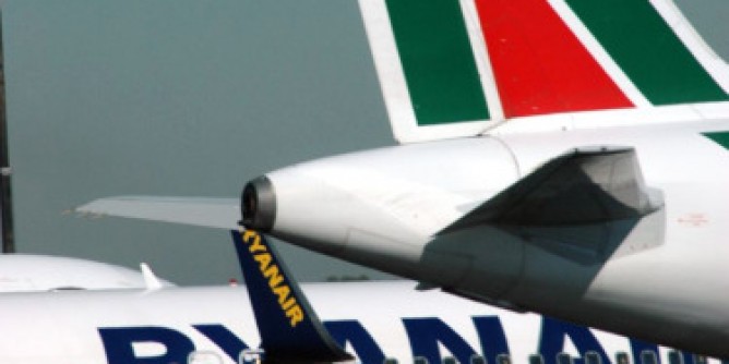Alghero: cancellati voli su Eindhoven e Roma 