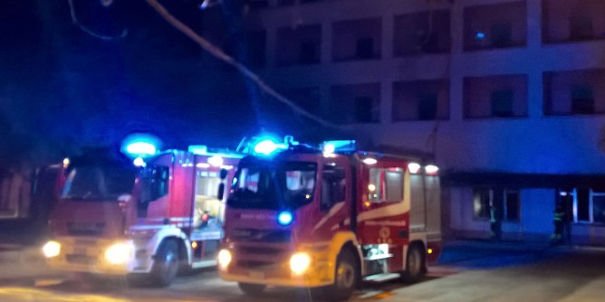 Attentato incendiario a Cagliari. Rogo su nove betoniere