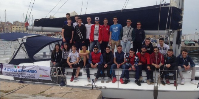 Porto Torres: in barca vela verso le aree protette