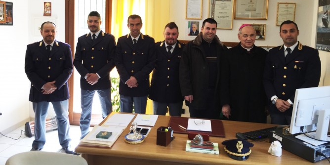 Gavoi: visita pastorale in Commissariato