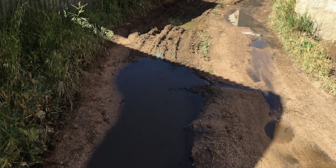 Olbia, si rompe la condotta fognaria dell´Iacp