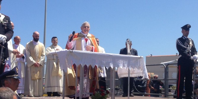 Padre Atzei: «più fantasia politica per far rinascere Porto Torres»
