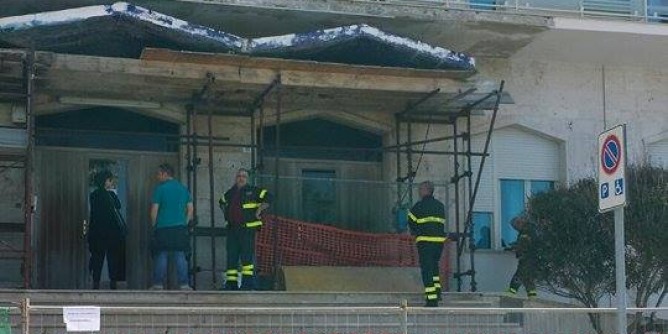 Ascensore bloccato all´Alberghiero: disabile a terra