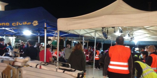 Migranti a Porto Torres: «grande lavoro degli operatori sanitari»