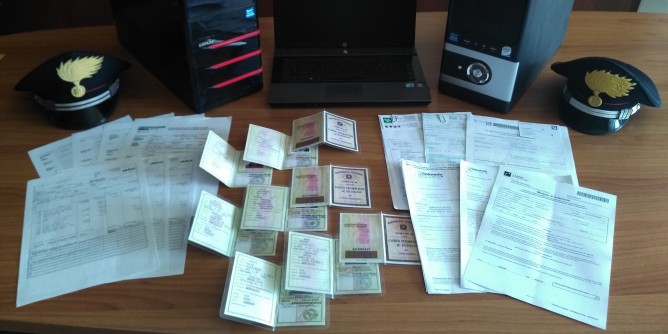 Sassari: smantellato traffico di documenti falsi