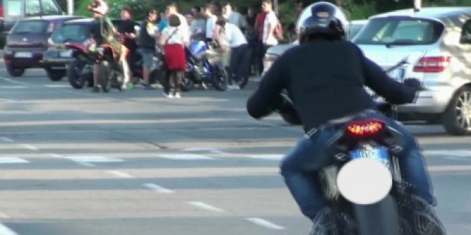Corse clandestine in Piazzale Segni. Denunciati sette sassaresi