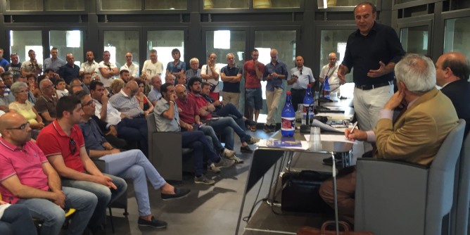 <i>Lotta</i> Ryanair: comitato sindaci, imprese, sindacati
