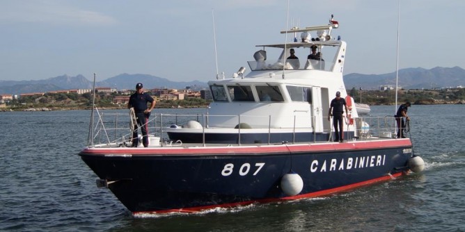 Barche e bagnanti sorpresi in zone militari interdette