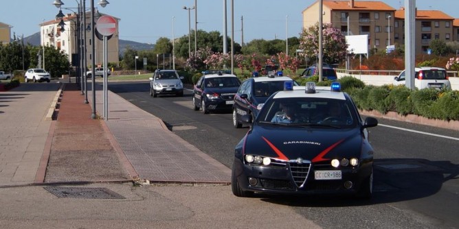 Furto in appartamento: 22enne olbiese in manette