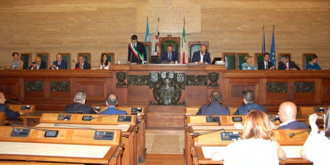 Undici gruppi in Consiglio comunale a Cagliari