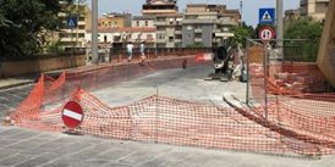 «Rotatoria Mercato: lavori infiniti a Sassari»