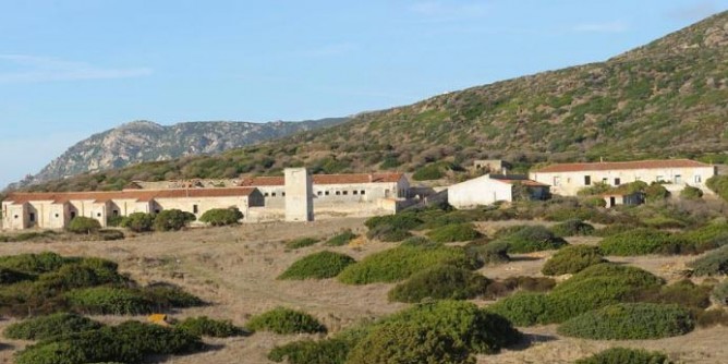 Asinara, chiosco Campu Perdu: c´è il bando