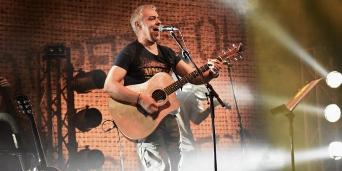 Concerti: a Thiesi, Davide Van De Sfroos