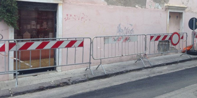 Porto Torres: slalom tra le transenne del centro storico