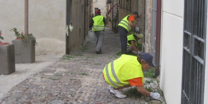 Giù le tasse per chi cura la città di Alghero: il bando