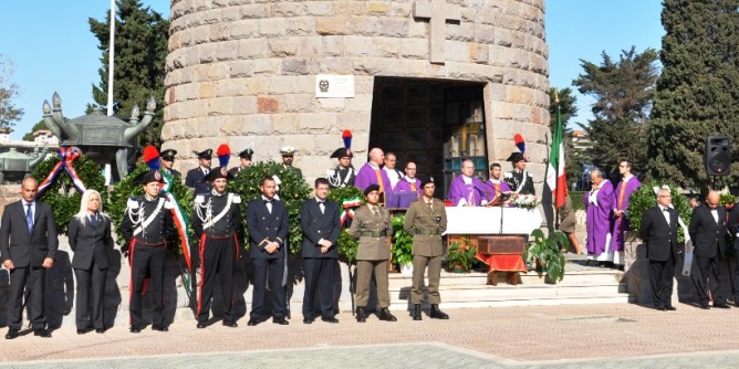 Cerimonia militare caduti a Cagliari
