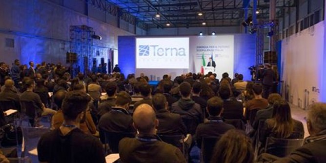 Renzi a Codrongianus per Terna