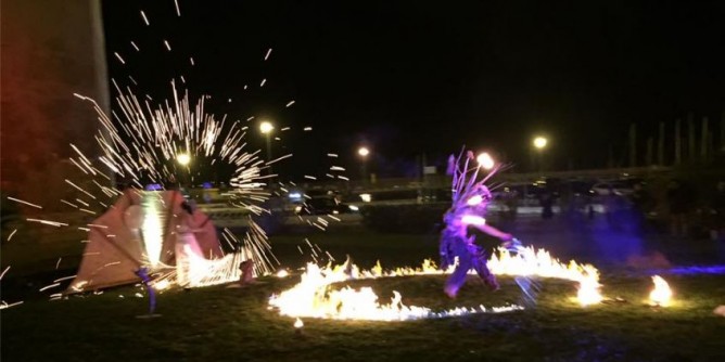 Fuochi e musica: Festa dei saldi a Porto Torres