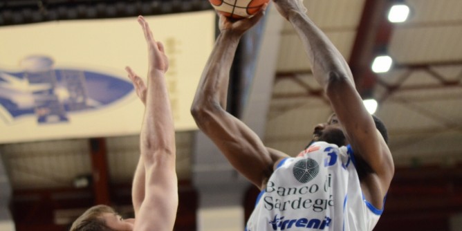 Basket: Caserta ko, la Dinamo aggancia la Final Eight