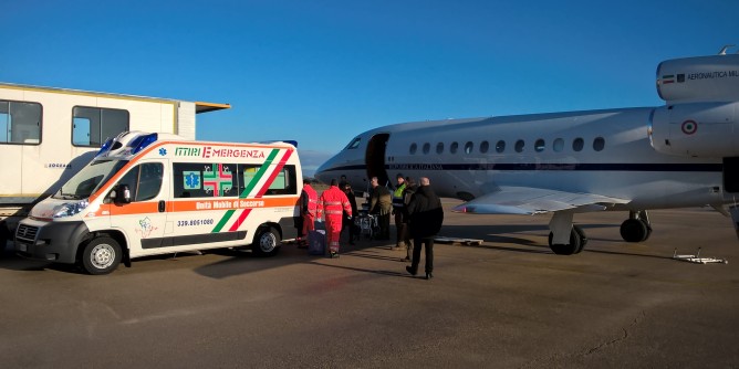 Paziente gravemente malata: volo da Alghero a Ciampino