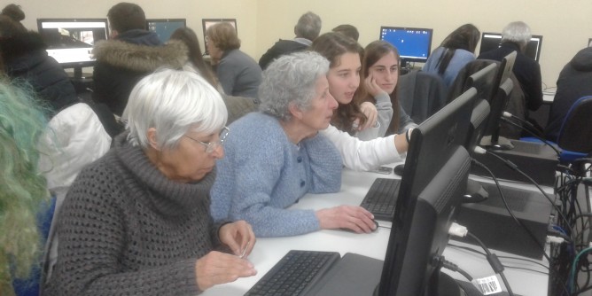 Nonni in rete al Classico di Cagliari