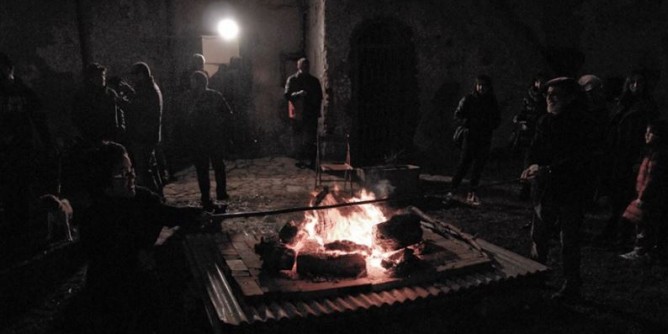 A Porto Torres è festa con <i>Lu fugaroni di Sant’Antoni</i>