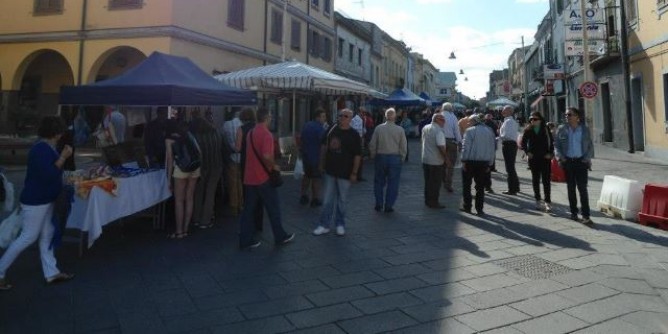 Concessioni Mercatino del gioved: revocato bando