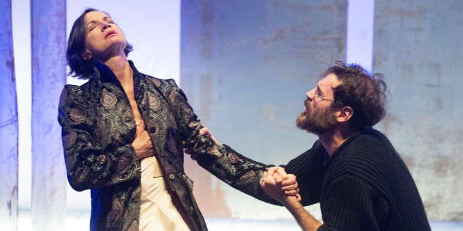 Amleto di Daniele Pecci debutta a Palau