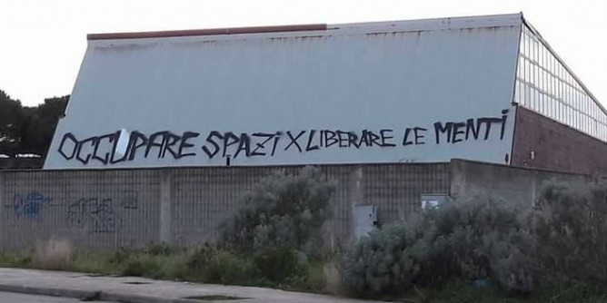 Scritte sul Pangea: Tellini chiede lumi sullo sgombero