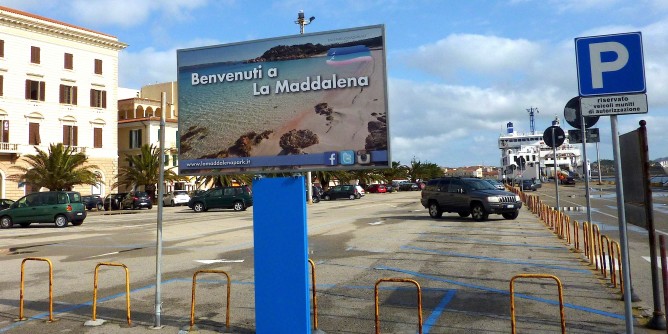 <i>Benvenuti</i> a Palau e la Maddalena