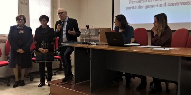 GeneriAmo parit a Sassari: al via la formazione dei docenti