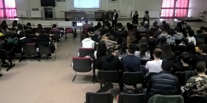 Borse di studio per gli studenti sassaresi
