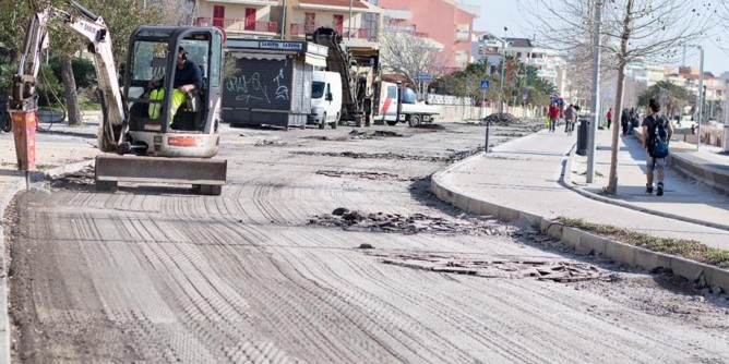 <i>Giro</i> di asfalti ad Alghero: le vie