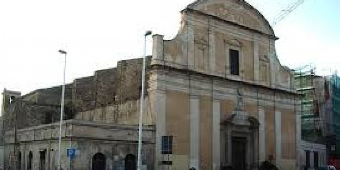 A Sant´Antonio Abate scoperti affreschi del 600