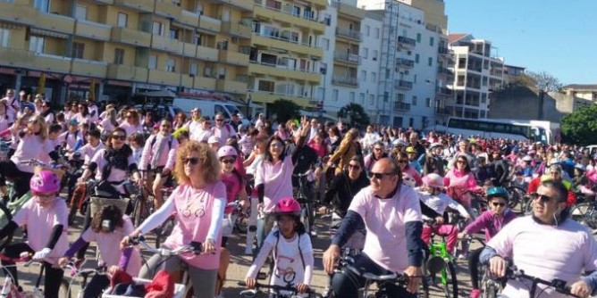 Ad Alghero la pedalata di fine estate