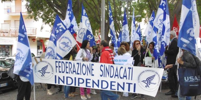 Paziente fuori controllo picchia operatori 118