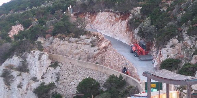 Sfregiato il promontorio di Capo Caccia