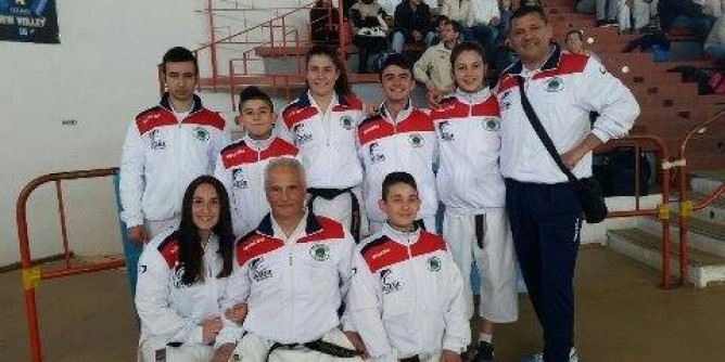 Karate: sedici medaglie per la Valverde
