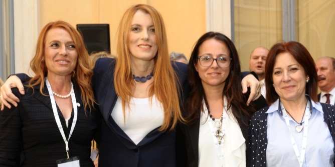 Luciana Milia <i>lancia</i> il Movimento animalista