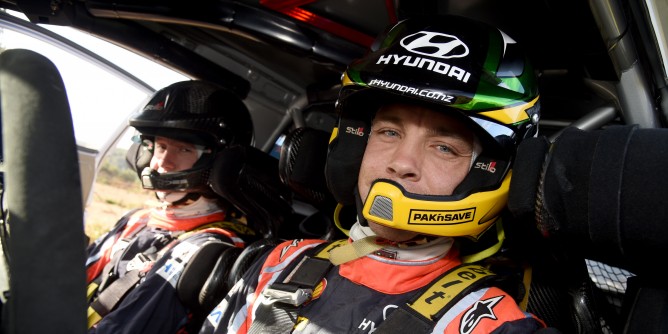 <i>Ris2017</i>: comanda Hayden Paddon