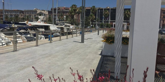 Ecco la passeggiata nel porto di Cagliari