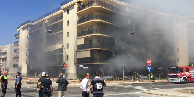 Perizia incendio Via Vittorio Emanuele: colpa di un mozzicone